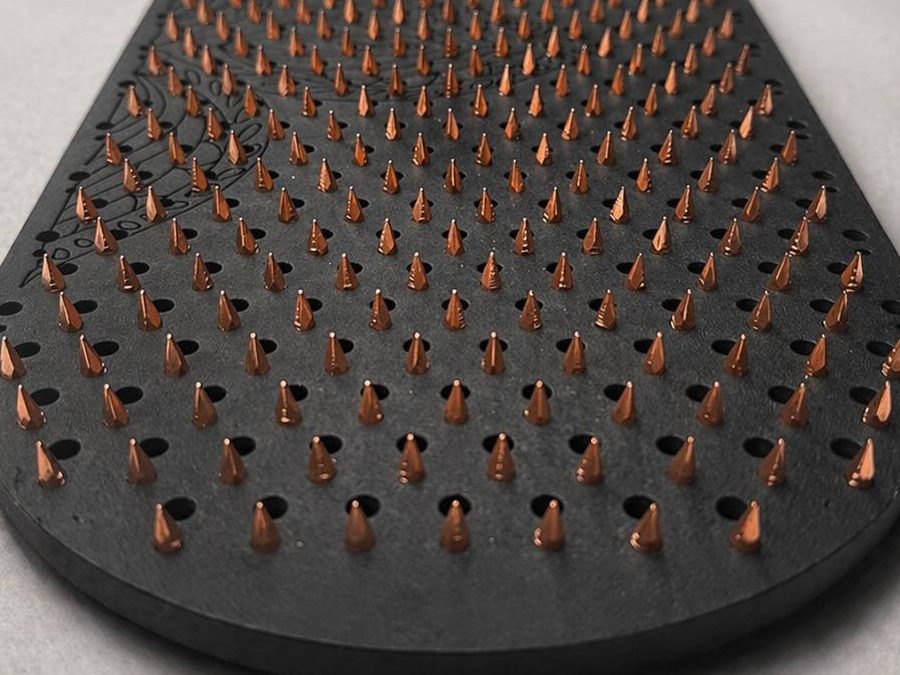 Close-up of Steps Flex copper points texture
